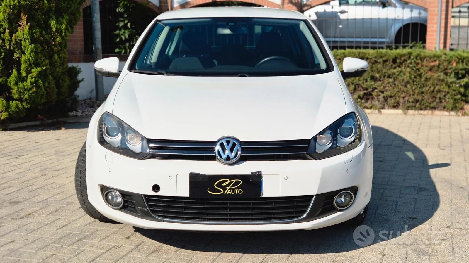 Volkswagen Golf 2012 photo 2