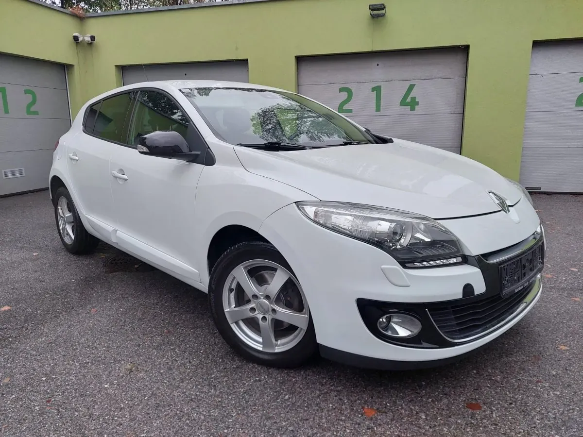 Renault Megane 2013 photo 2