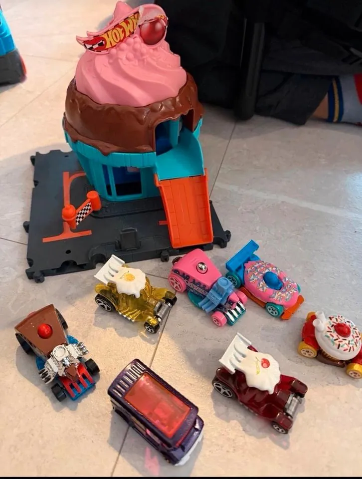 Hot Wheels Various
