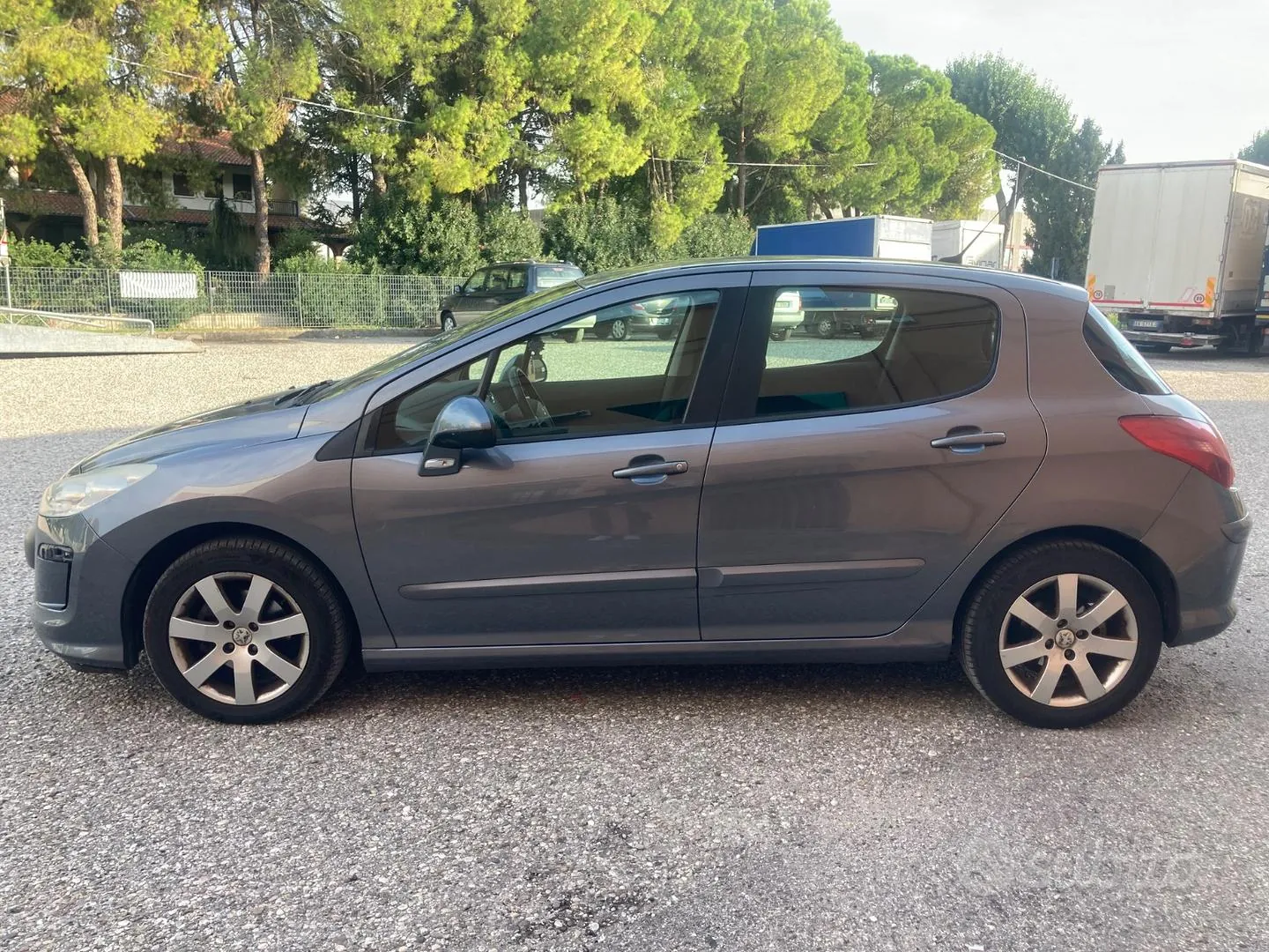 Peugeot 308 2009 photo 2