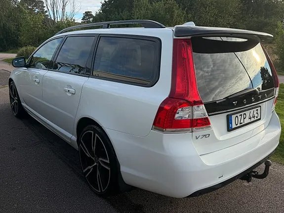 Volvo V70 2016 photo 2