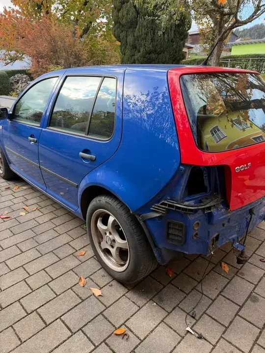 Volkswagen Golf 2001 photo 2