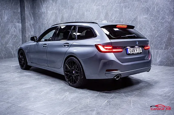 BMW 330E 2023 photo 5