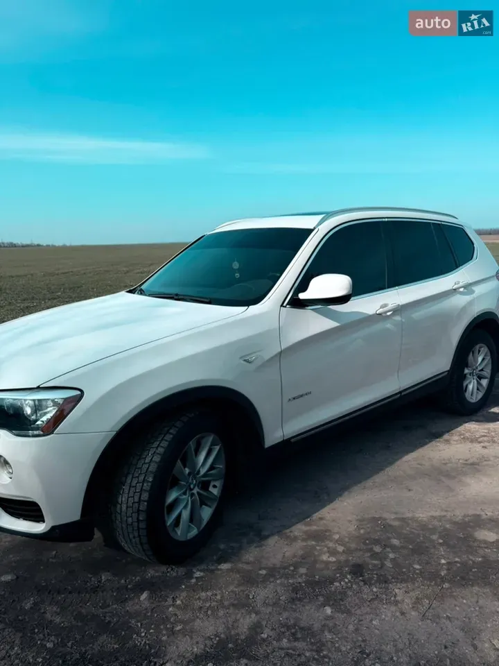 BMW X3 2012 photo 2