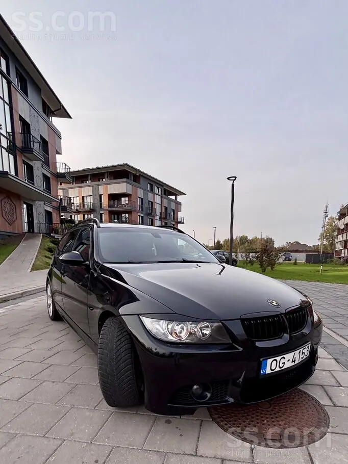 BMW E91 2006 photo 2