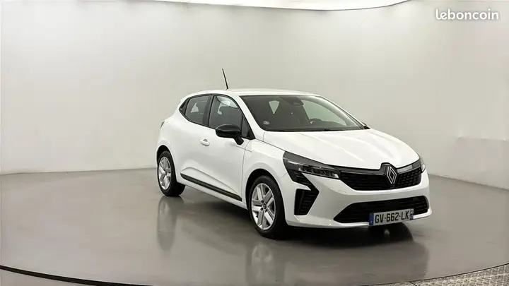 Renault Clio 2024 photo 3
