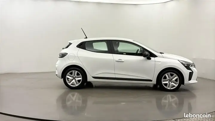 Renault Clio 2024 photo 4