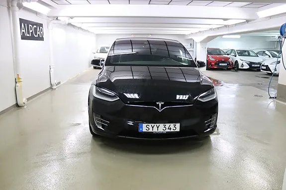 Tesla Model X 2017 photo 3