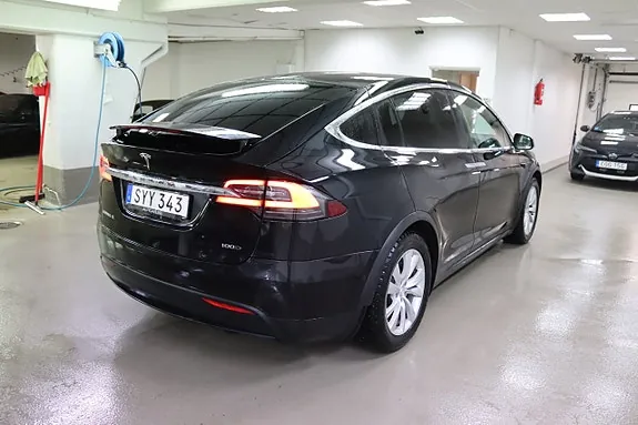 Tesla Model X 2017 photo 5