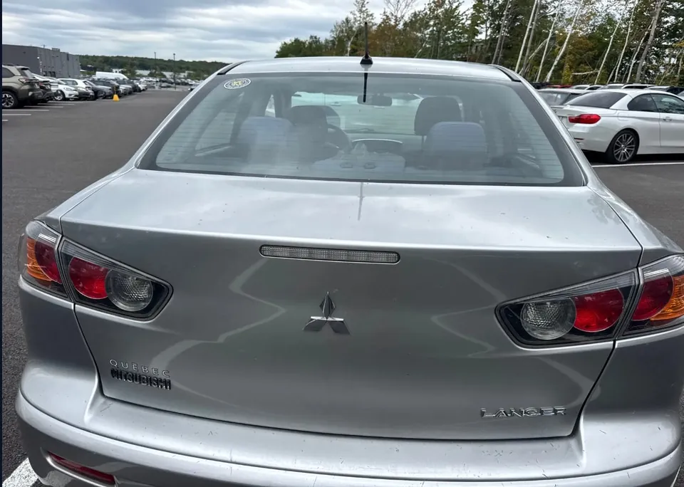 Mitsubishi Lancer 2016 photo 3