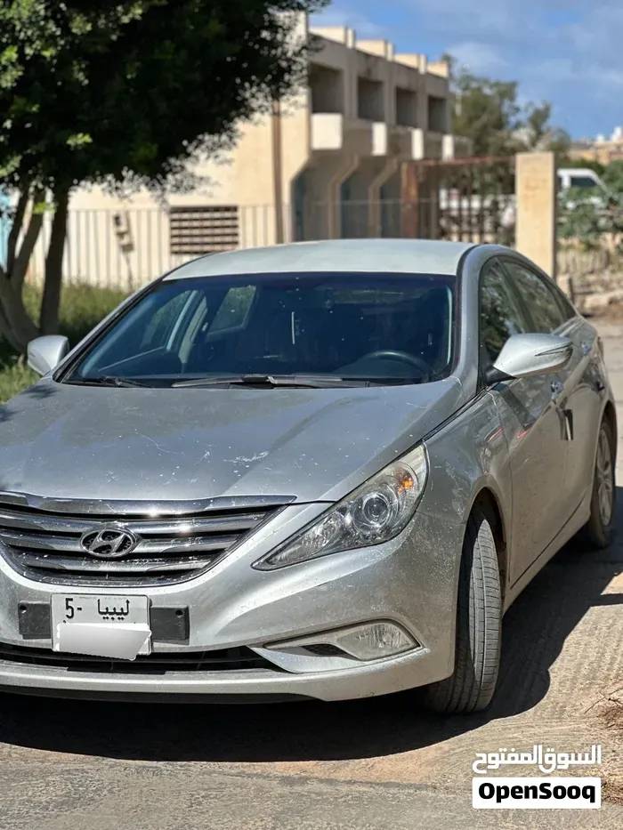 Hyundai Sonata 2012 photo 2