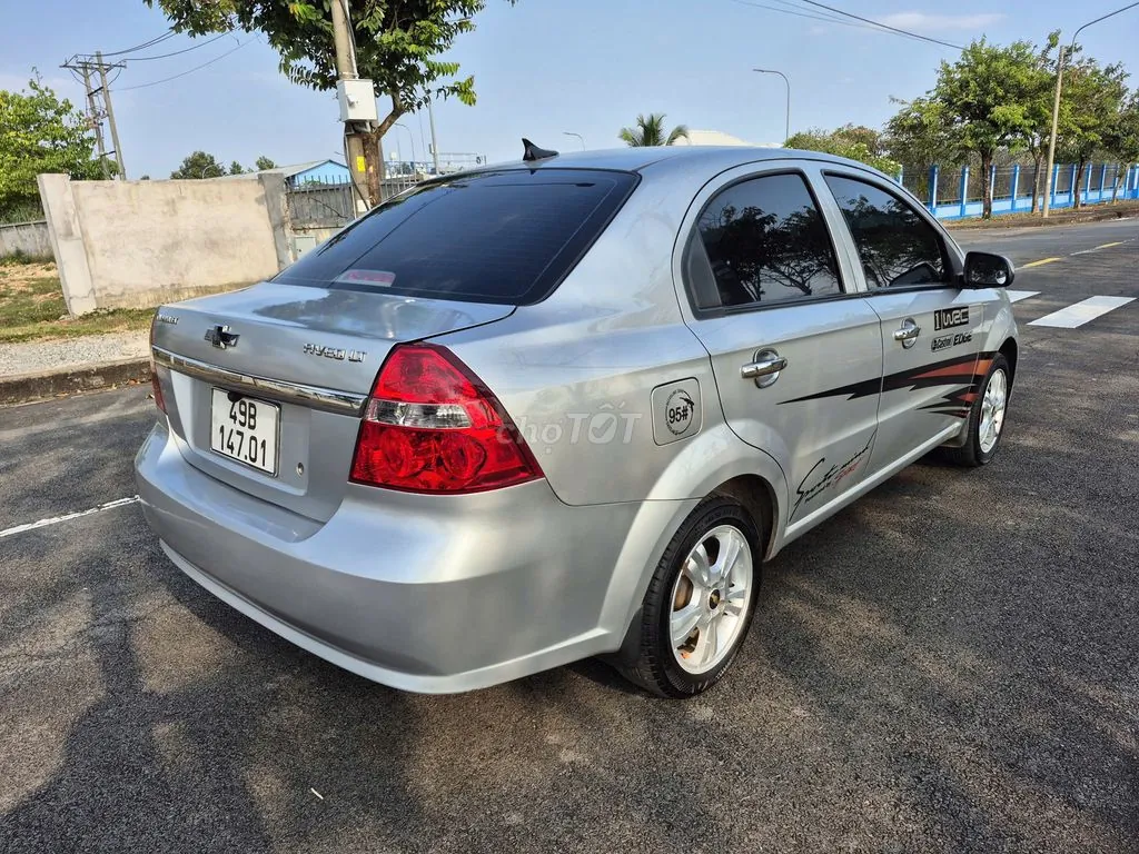 Chevrolet Aveo 2014 photo 4