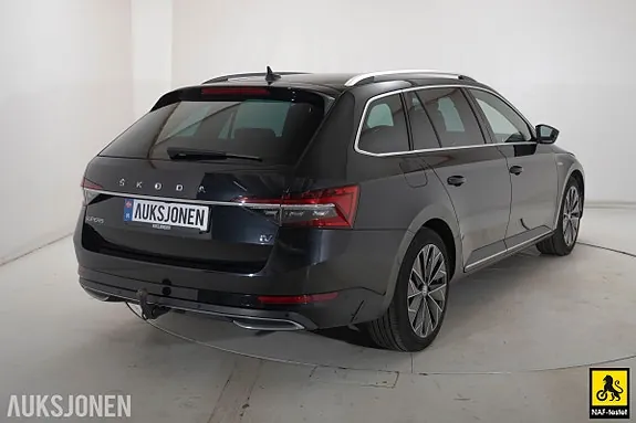 Skoda Superb 2023 photo 4