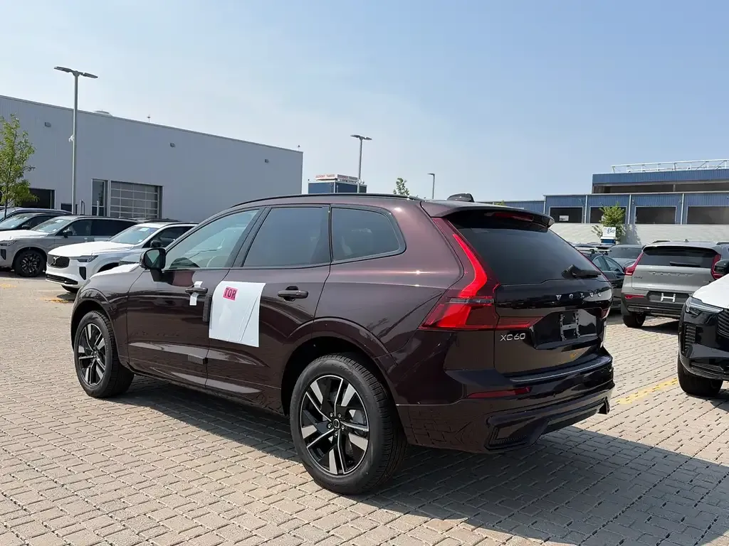 Volvo Xc60 2027 photo 4