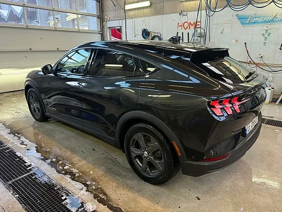 Ford Mustang Mach-E 2022 photo 4