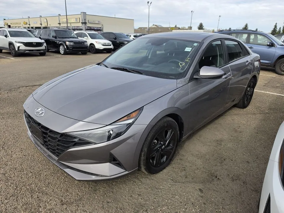 Hyundai Elantra 2023 photo 2