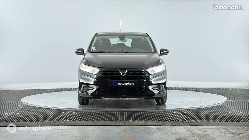 Dacia Sandero 2022 photo 2