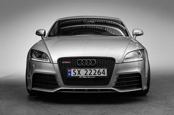 Audi Tt Rs 2011 photo 5
