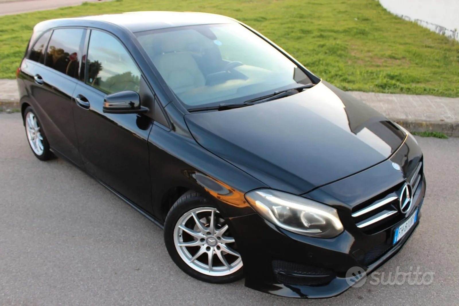 Mercedes-Benz B-Class 2017 photo 3