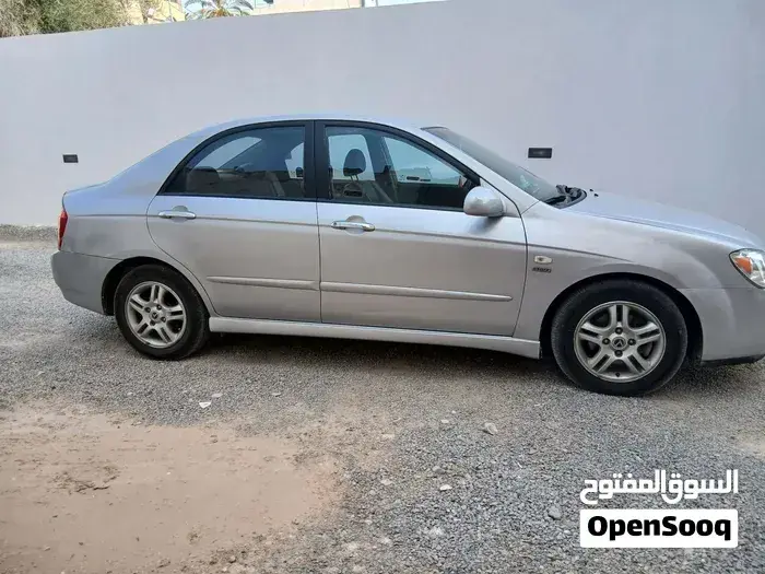 Kia Cerato 2005 photo 4