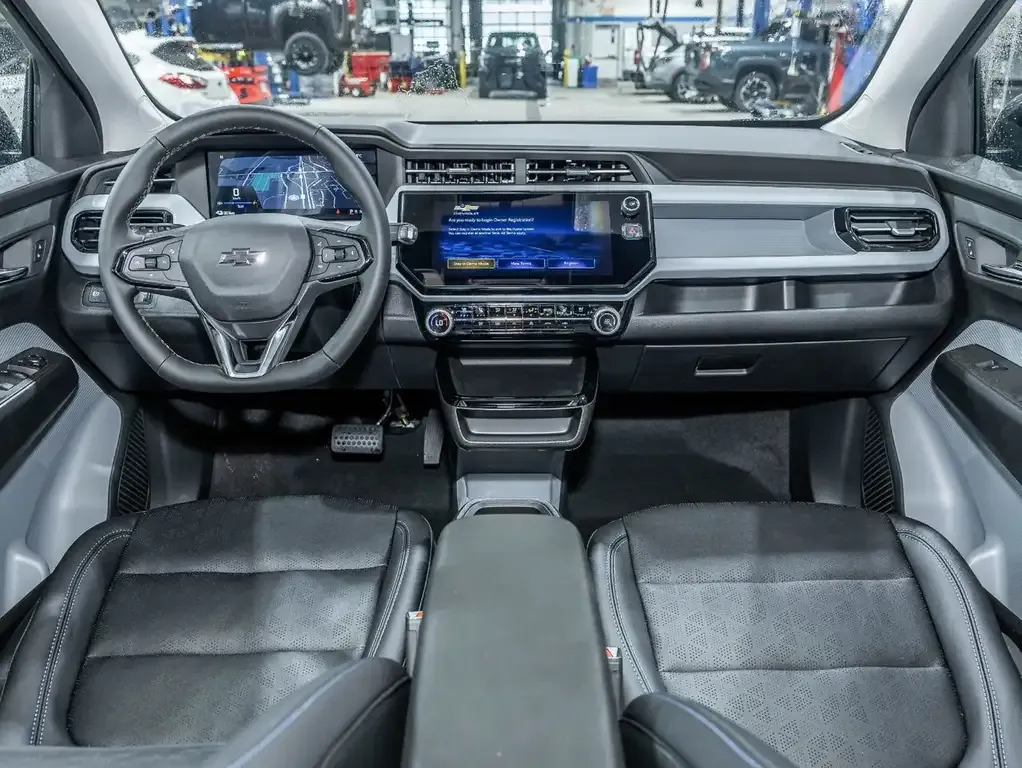 Chevrolet Bolt 2027 photo 4