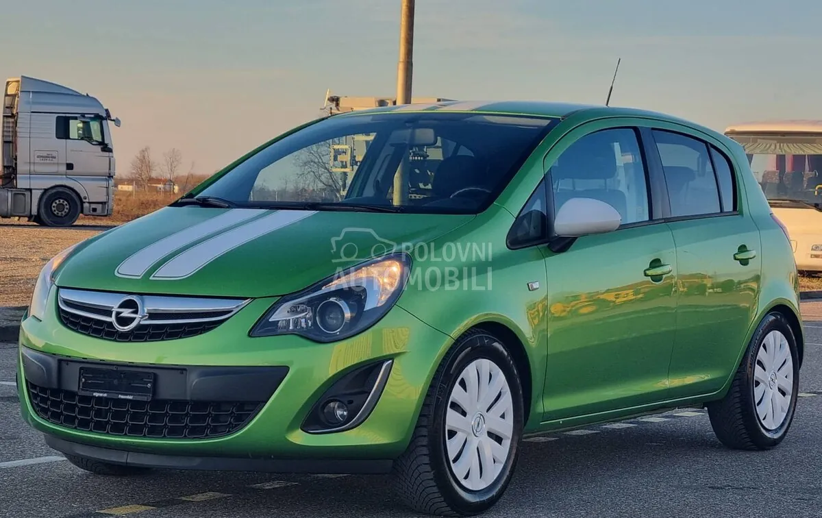 Opel Corsa D 2011 photo 4
