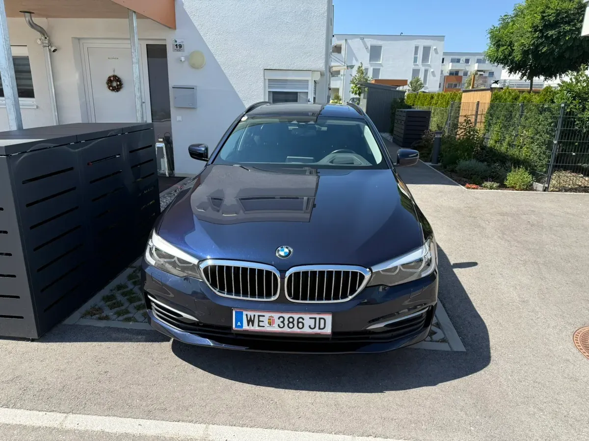BMW 5 Series 2017 photo 3
