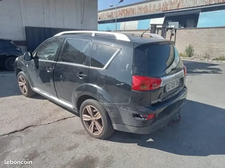 Peugeot 4007 2008 photo 3