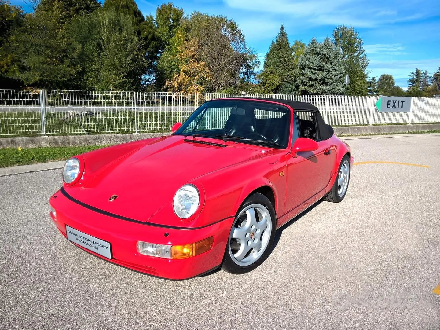 Porsche 911 1990 photo 2