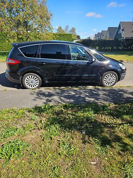 Ford S-Max 2015 photo 2
