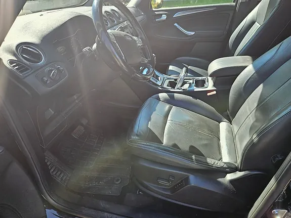Ford S-Max 2015 photo 4