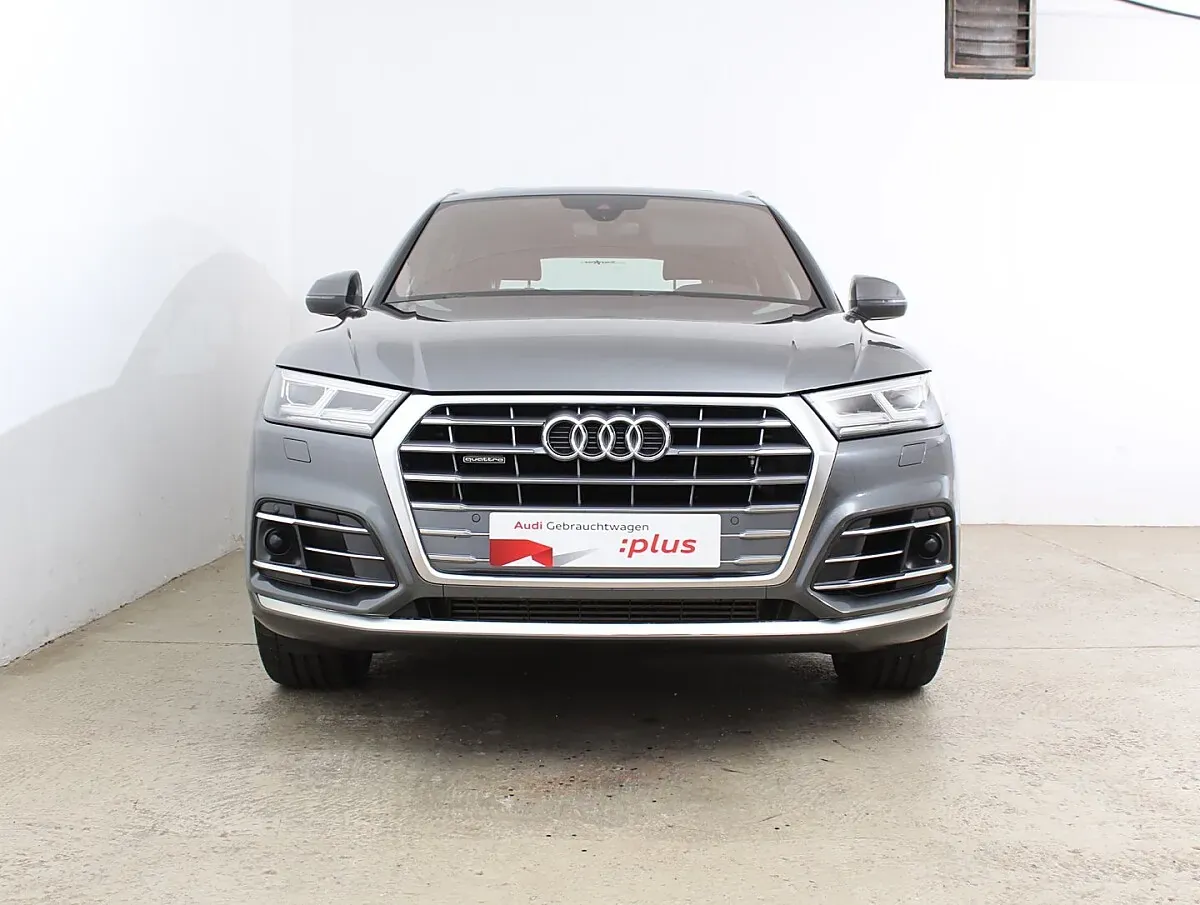 Audi Q5 2019 photo 2
