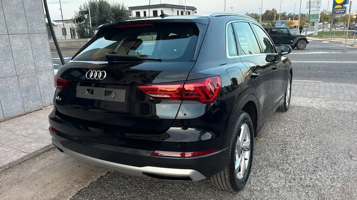 Audi Q3 2023 photo 5