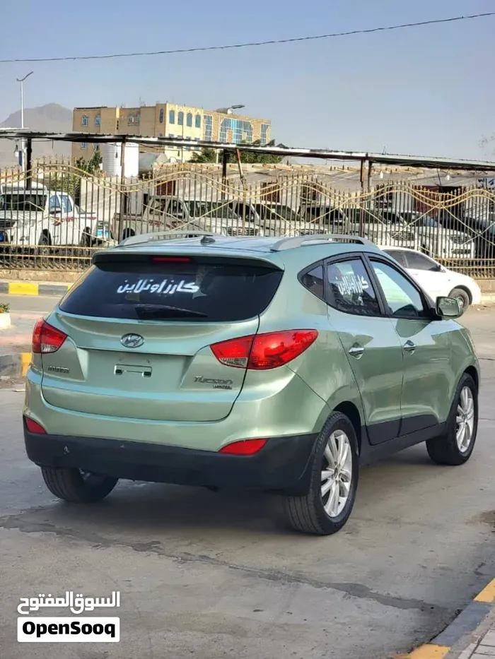 Hyundai Tucson 2012 photo 2