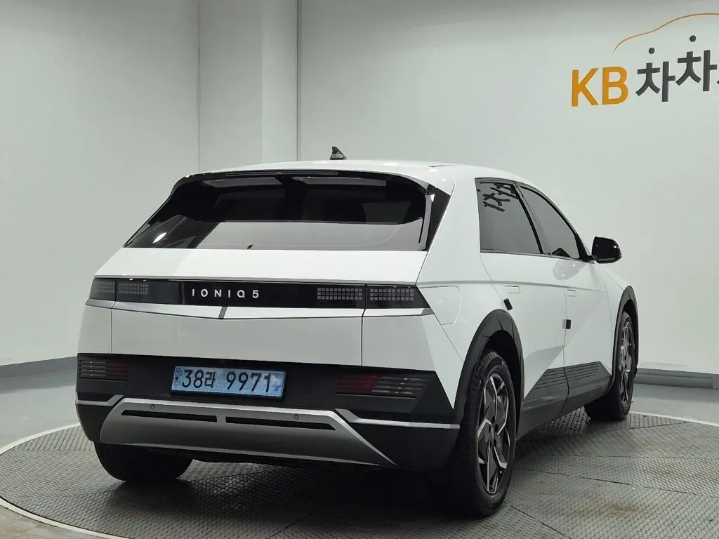 Hyundai Ioniq 5 2022 photo 3