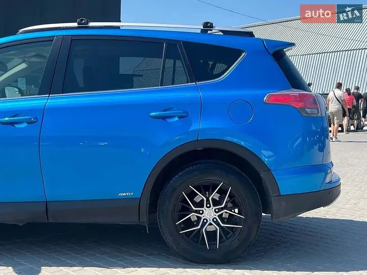 Toyota Rav4 2016 photo 5