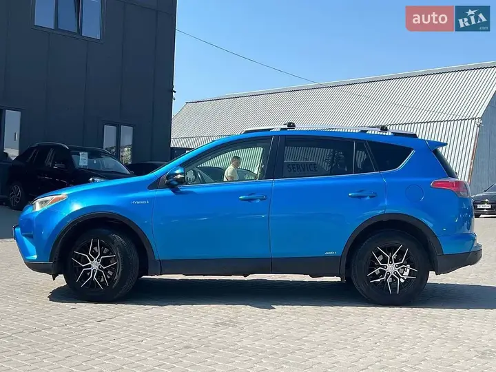 Toyota Rav4 2016 photo 4