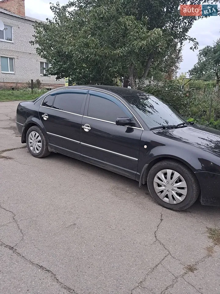 Skoda Superb 2002 photo 4