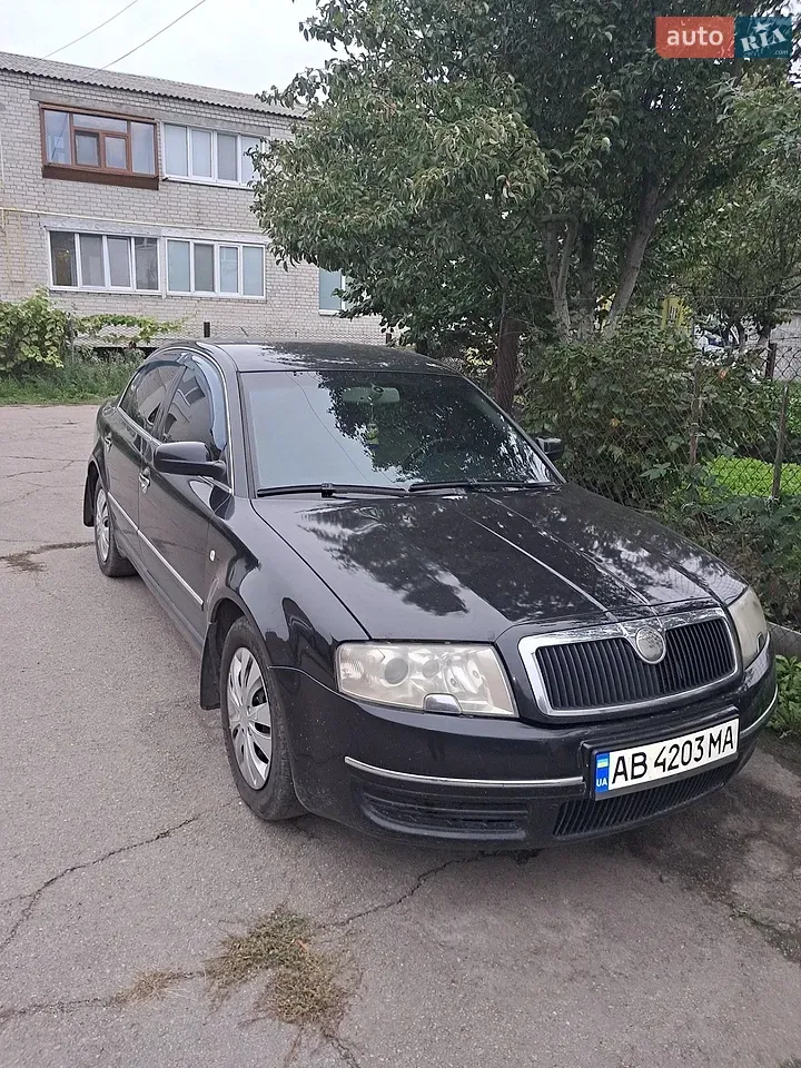 Skoda Superb 2002 photo 3