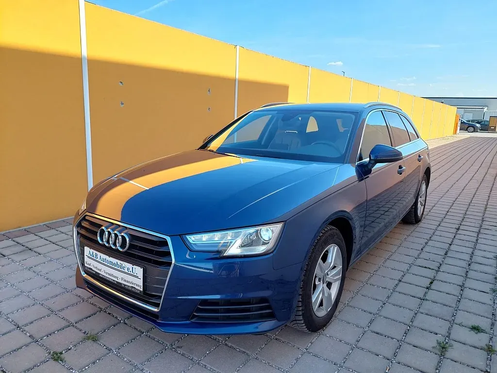 Audi A4 2018 photo 2