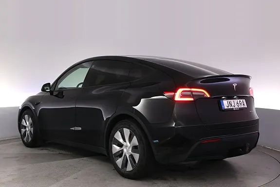 Tesla Model Y 2023 photo 4