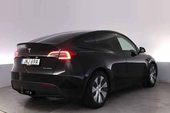 Tesla Model Y 2023 photo 5