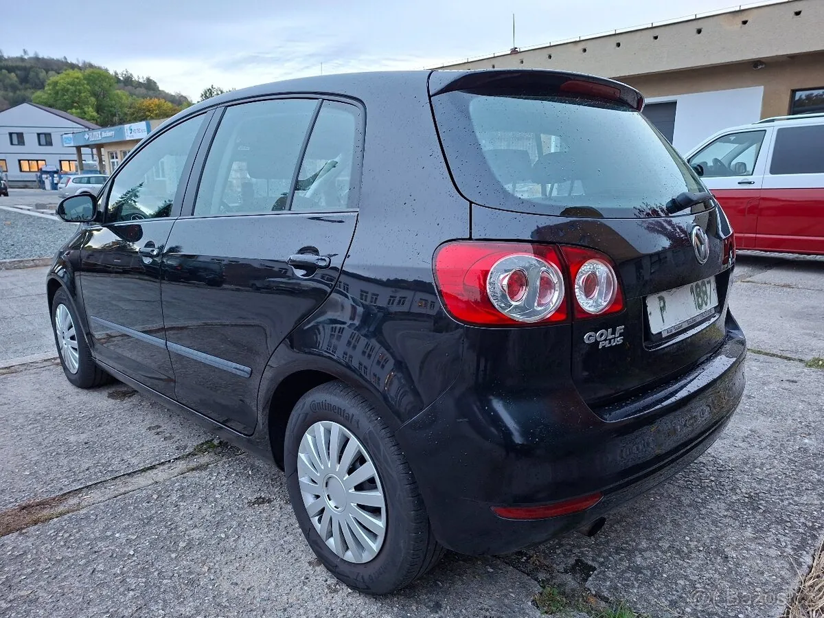 Volkswagen Golf Plus 2011 photo 4