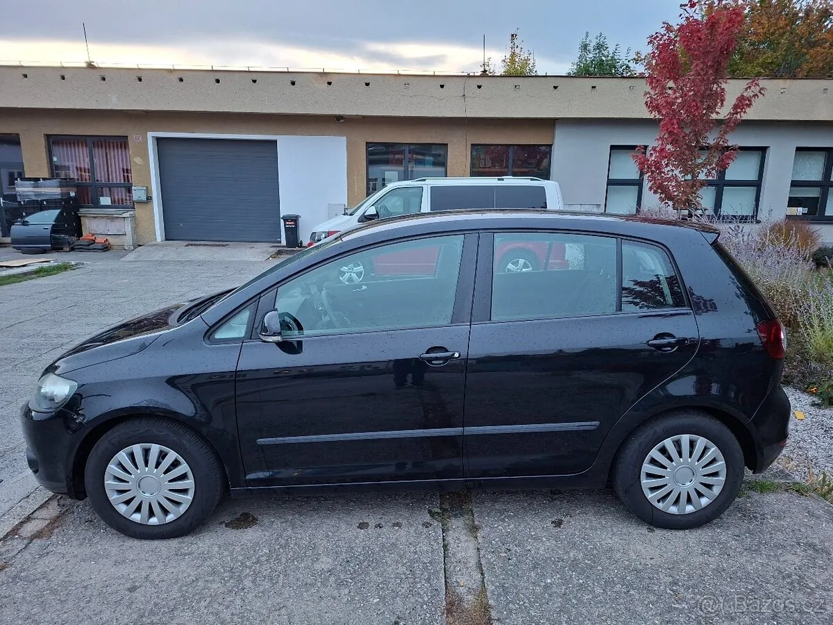 Volkswagen Golf Plus 2011 photo 3