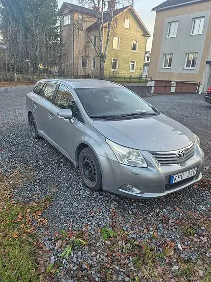 Toyota Avensis 2010 photo 5