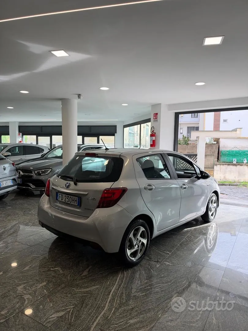 Toyota Yaris 2016 photo 4