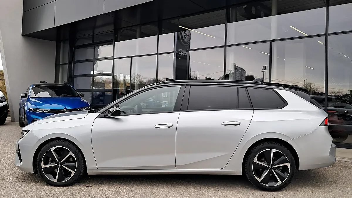 Opel Astra 2025 photo 2