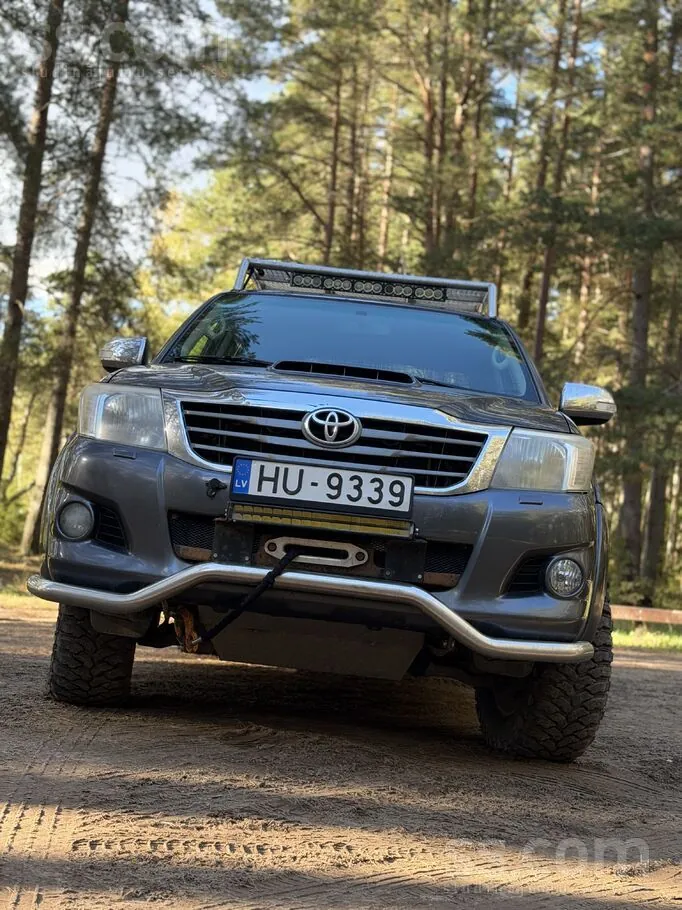 Toyota Hilux 2011 photo 3