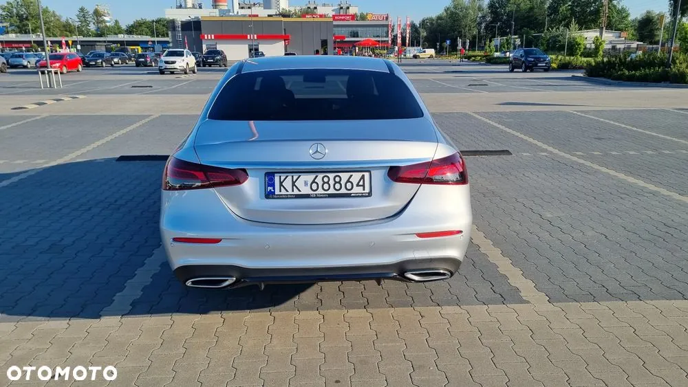 Mercedes-Benz E-Class 2022 photo 5