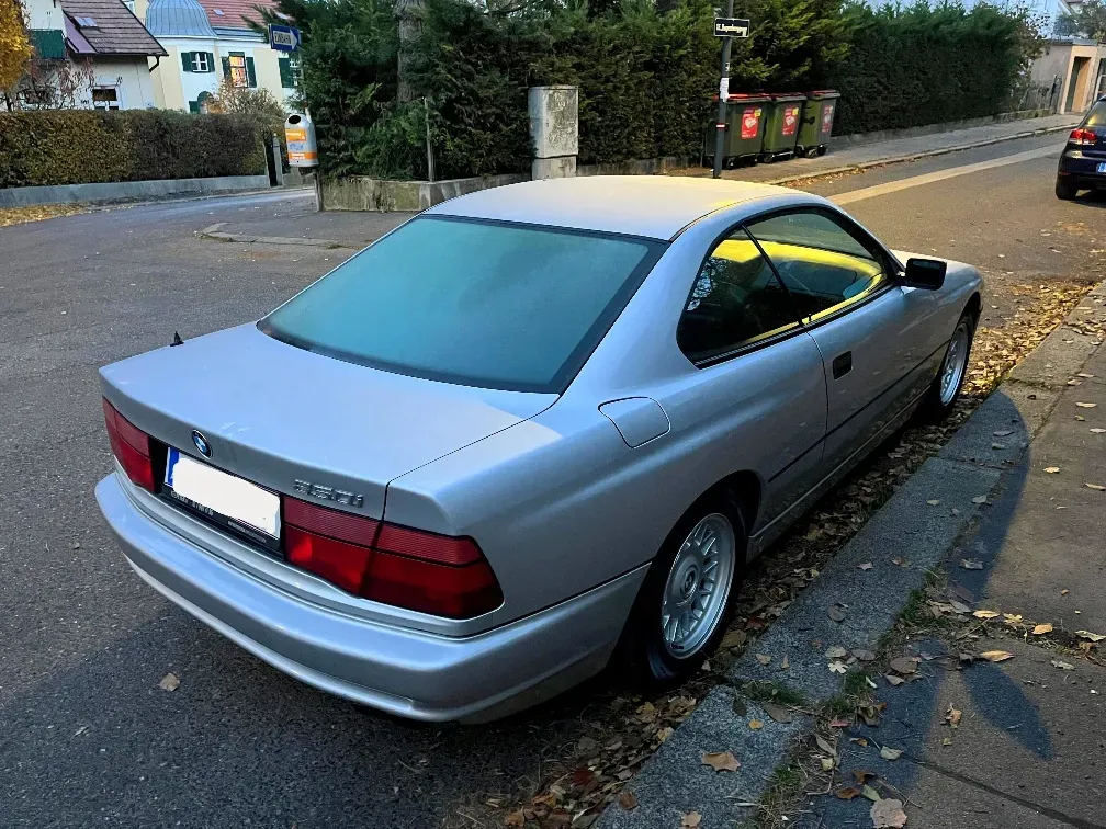 BMW 8 Series 1990 photo 3